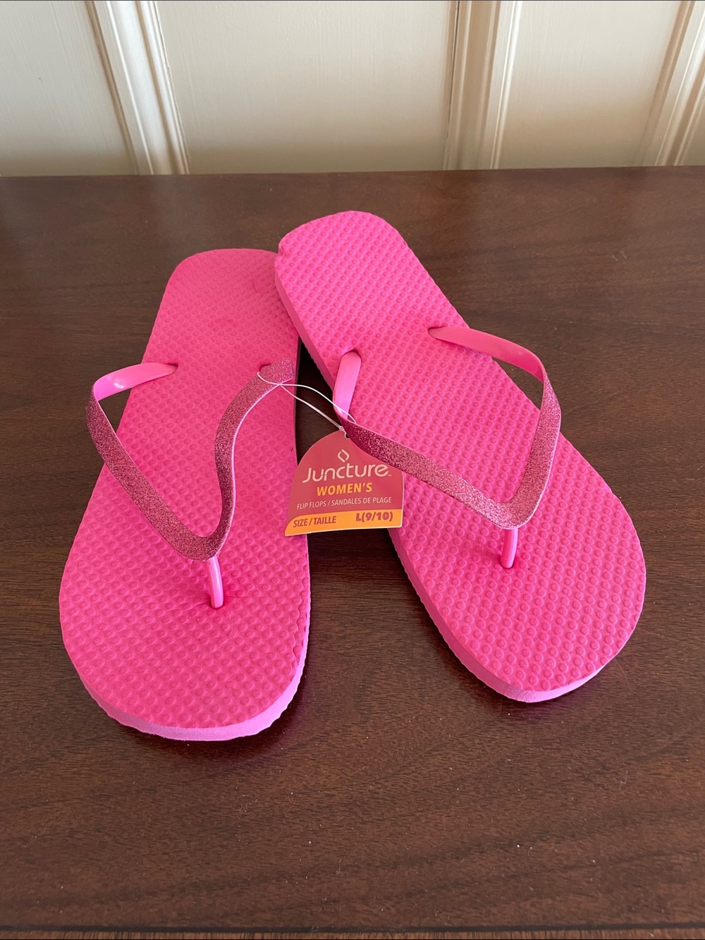 NWT Glittery Pink Flip-flops, Size L (9-10)